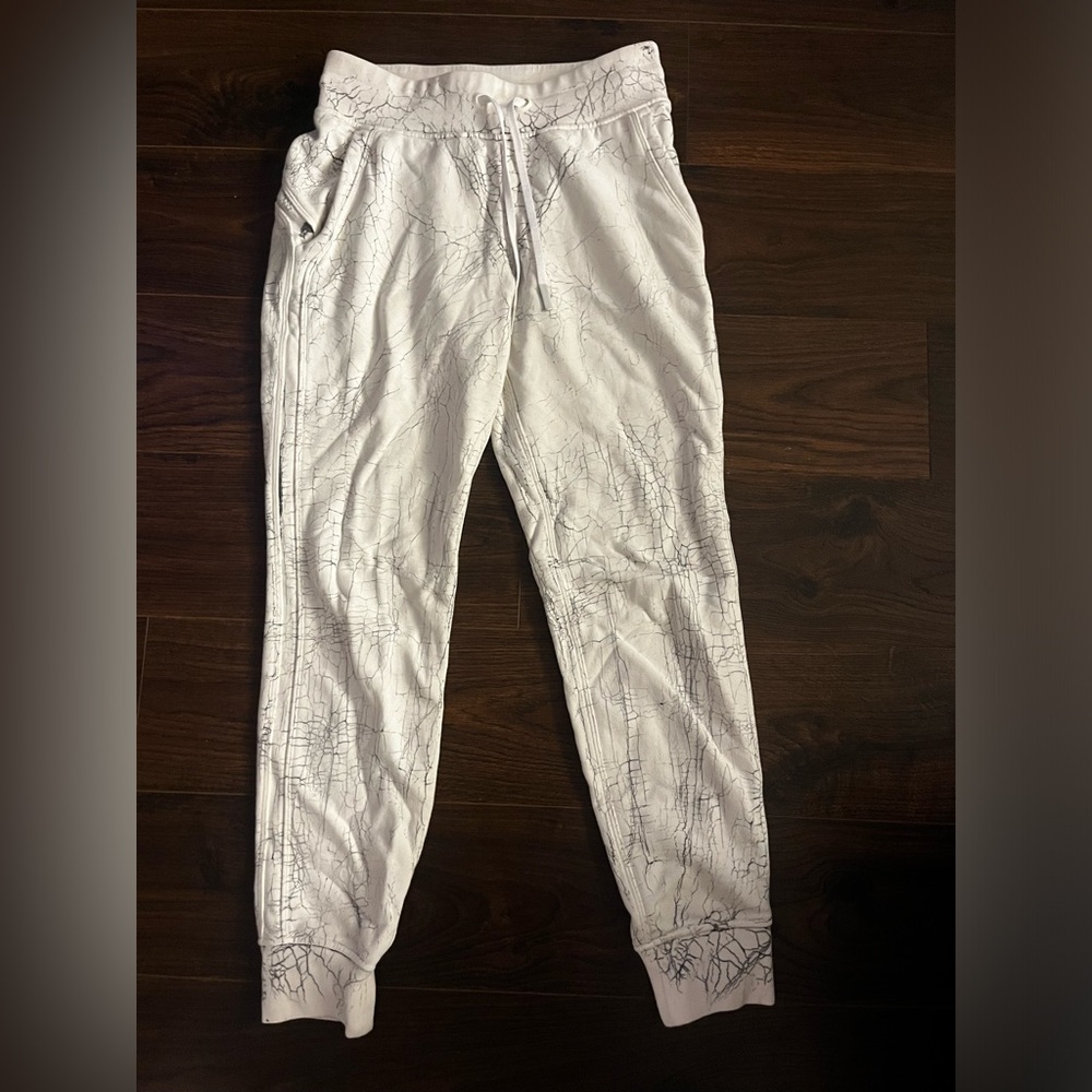 Lululemon joggers